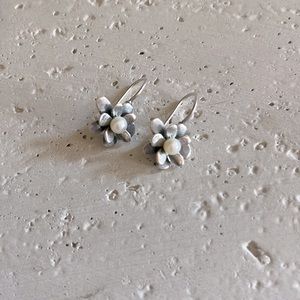 Silpada Love Blooms Earrings